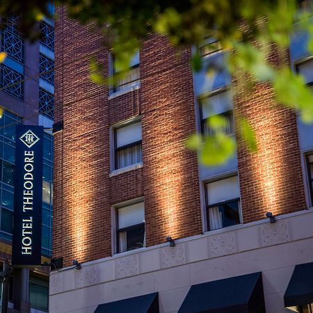 Hotel Theodore Сиатъл Екстериор снимка
