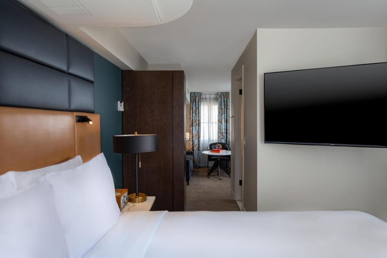 Hotel Theodore Сиатъл Стая снимка